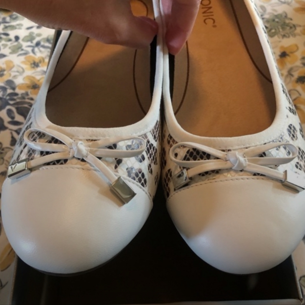 Vionic Leather Print Ballet Flats | Minna Metallic Leopard | Cream | Size 9.5